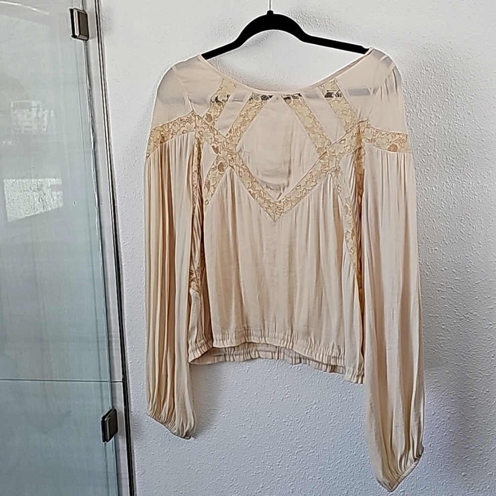 FREE PEOPLE NEW! Cream Silky Lace Trimmed Peasant Blouse Sz: Medium